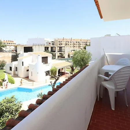 Apartamentos Pedro For Families By Bedzy Albufeira Exterior photo